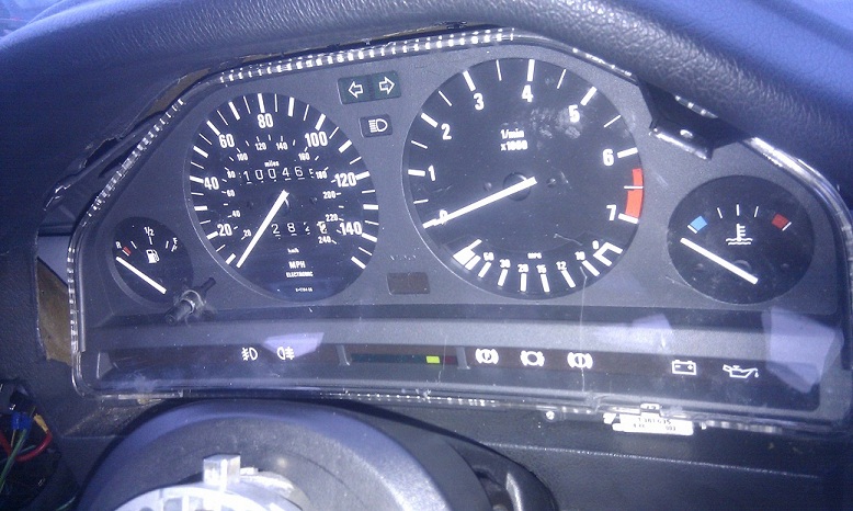 E30 Dash clocks